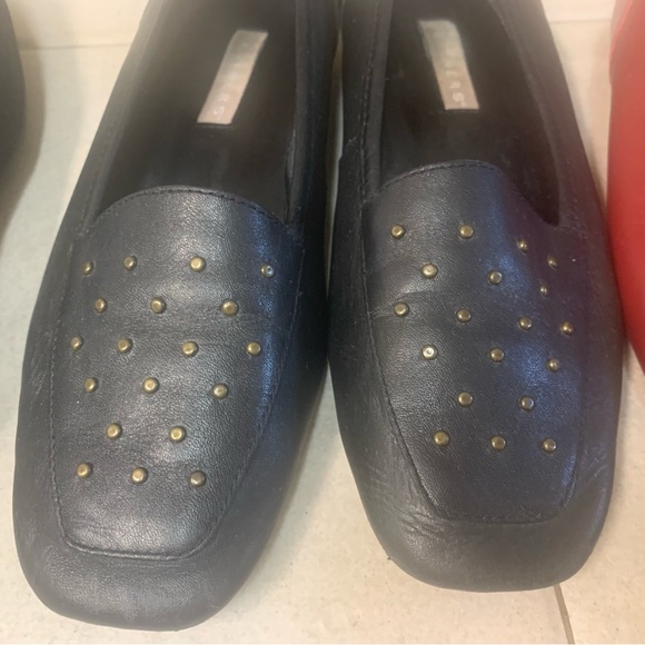 🥿 2 Pairs of Loafers - RED AND BLACK (6 1/2)🥿🥿 - Picture 3 of 10